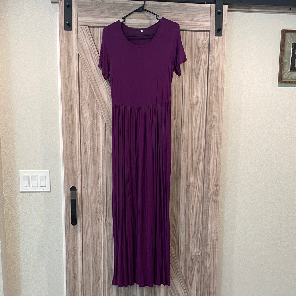 Elegant Purple Maxi Dress Sz medium
